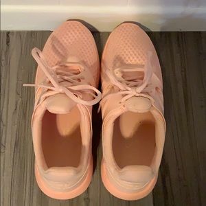 Jessica Simpson Shoes - Jessica Simpson sneakers Jessica Simpson Shoes - Jessica Simpson sneakers